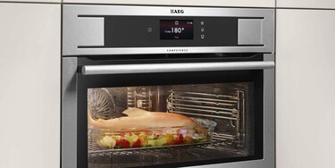 Der AEG ProCombi Plus Dampfbackofen mit Sous-Vide-Funktion