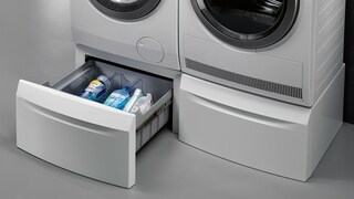 Der geräumige und handliche Maschinensockel