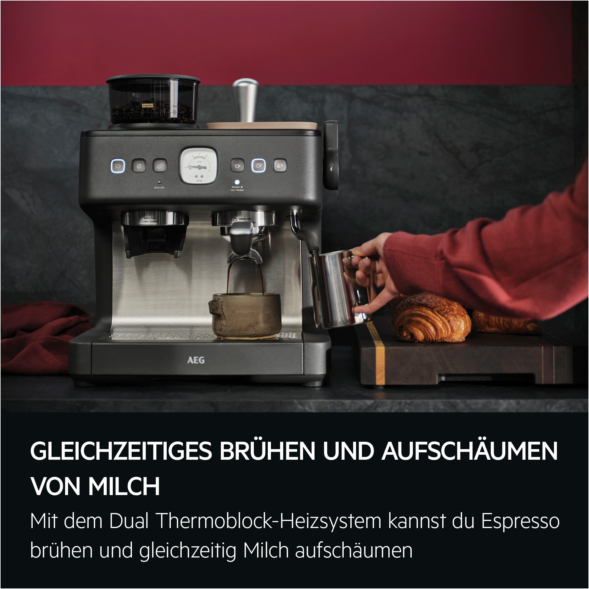 AEG - Espresso-/Kaffeemaschine - EC8-1-8BP