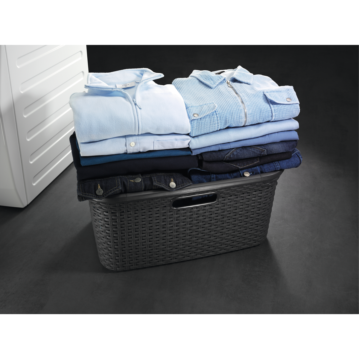 AEG - Frontlader - L7FEA70693