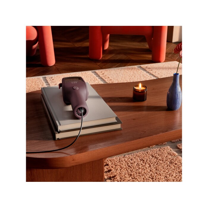 With USB-C charging – recharge anytime, anywhere