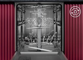 Geöffneter Geschirrspüler mit AquaSave Wasserkontrollsystem