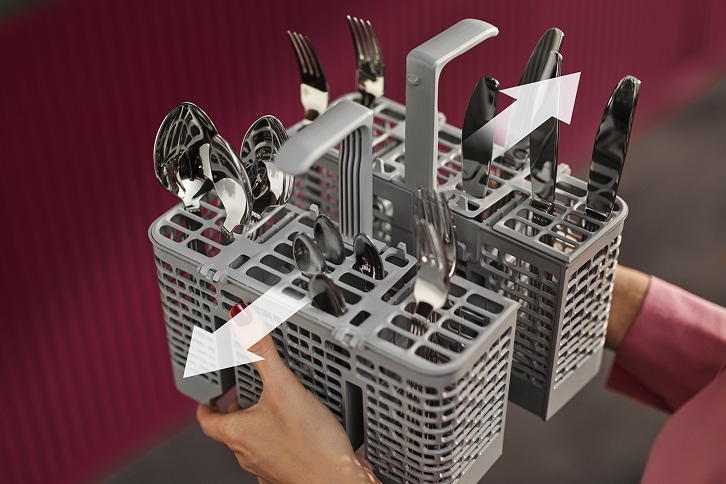 Teilbarer Besteckkorb eines Geschirrspülers